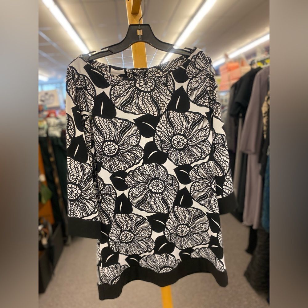 🛍️ JTB Ladies Lg Black White Top